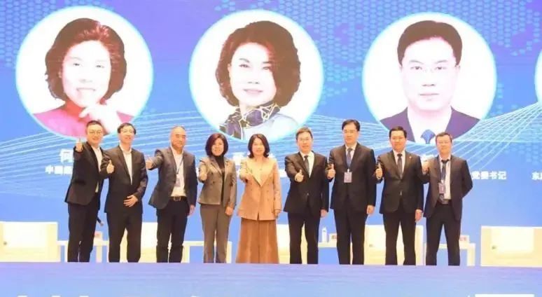 3月31日，珠海格力电器股份有限公司董事长兼总裁董明珠出席“扬科技风帆，筑制造高地”高峰论坛。